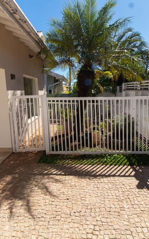 Casa de condomínio para alugar com 308m², 3 quartos e 4 vagas Casa de condomínio para alugar com 308m², 3 quartos e 4 vagasÁrea comum