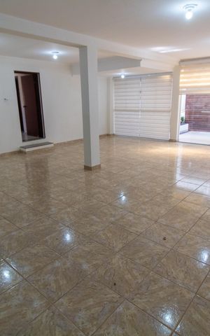 Casa de condomínio para alugar com 308m², 3 quartos e 4 vagas Casa de condomínio para alugar com 308m², 3 quartos e 4 vagasÁrea comum