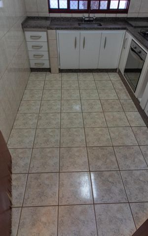 Casa de condomínio para alugar com 308m², 3 quartos e 4 vagas Casa de condomínio para alugar com 308m², 3 quartos e 4 vagasCozinha