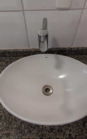 Casa de condomínio para alugar com 308m², 3 quartos e 4 vagas Casa de condomínio para alugar com 308m², 3 quartos e 4 vagasBanheiro da Suíte