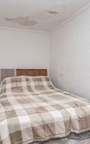 Casa à venda com 320m², 2 quartos e 2 vagasQuarto 2