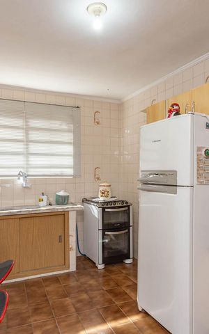Casa à venda com 320m², 2 quartos e 2 vagasCozinha casa 1