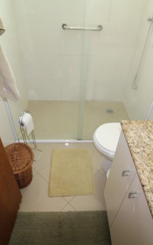 Casa à venda com 175m², 3 quartos e 3 vagasBanheiro da Suíte 2