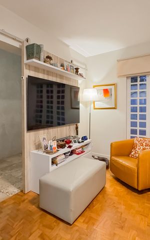 Casa à venda com 144m², 3 quartos e 2 vagas Casa à venda com 144m², 3 quartos e 2 vagasSala de Estar