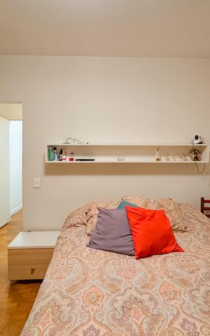 Casa à venda com 144m², 3 quartos e 2 vagas Casa à venda com 144m², 3 quartos e 2 vagasSuíte