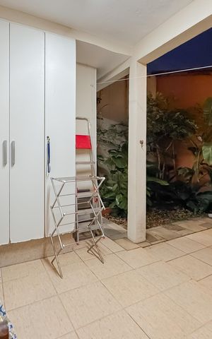 Casa à venda com 144m², 3 quartos e 2 vagas Casa à venda com 144m², 3 quartos e 2 vagasÁrea de Serviço