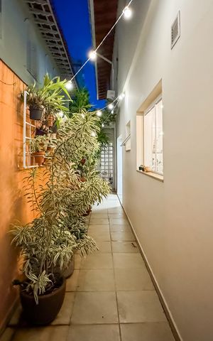 Casa à venda com 144m², 3 quartos e 2 vagas Casa à venda com 144m², 3 quartos e 2 vagasÁrea Externa