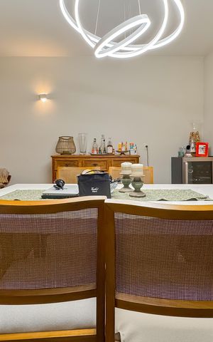 Casa à venda com 144m², 3 quartos e 2 vagas Casa à venda com 144m², 3 quartos e 2 vagasSala de Jantar