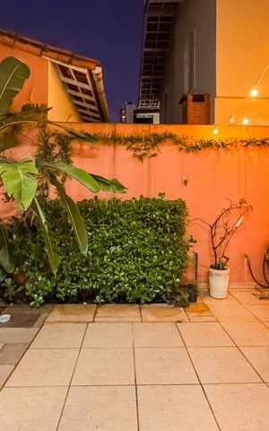 Casa à venda com 144m², 3 quartos e 2 vagas Casa à venda com 144m², 3 quartos e 2 vagasChurrasqueira