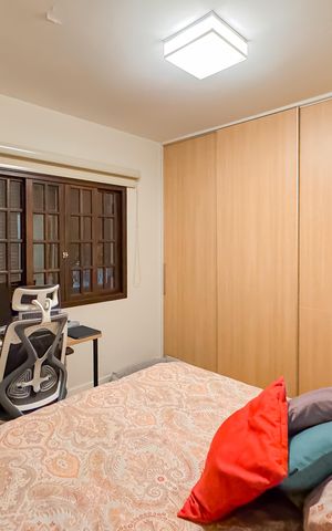 Casa à venda com 144m², 3 quartos e 2 vagas Casa à venda com 144m², 3 quartos e 2 vagasSuíte