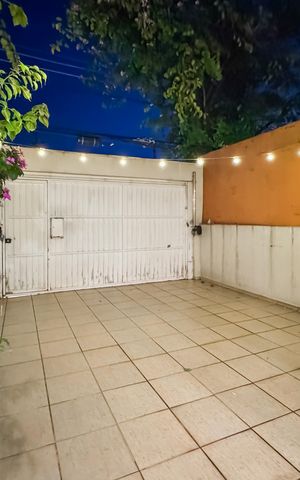 Casa à venda com 144m², 3 quartos e 2 vagas Casa à venda com 144m², 3 quartos e 2 vagasGaragem