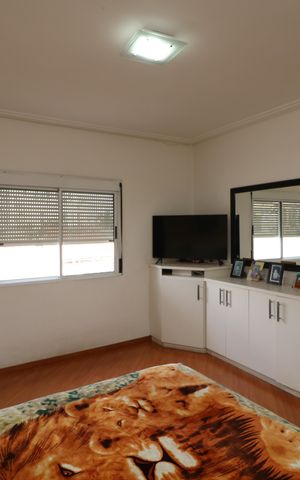 Casa à venda com 300m², 4 quartos e 3 vagasSuíte