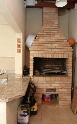 Casa à venda com 300m², 4 quartos e 3 vagasChurrasqueira