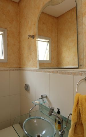 Casa à venda com 300m², 4 quartos e 3 vagasLavabo Sala