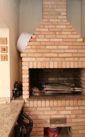 Casa à venda com 300m², 4 quartos e 3 vagasChurrasqueira