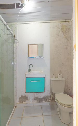 Casa à venda com 63m², 3 quartos e 3 vagas Casa à venda com 63m², 3 quartos e 3 vagasBanheiro Social