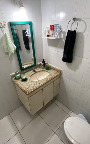 Apartamento à venda com 57m², 2 quartos e 1 vaga Apartamento à venda com 57m², 2 quartos e 1 vagaBanheiro