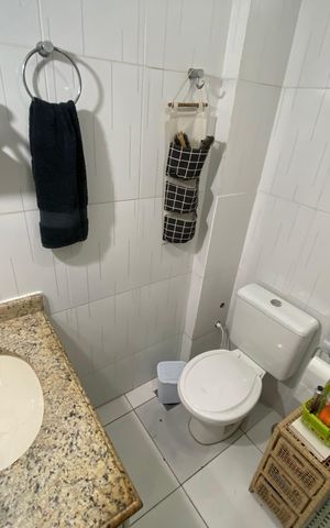 Apartamento à venda com 57m², 2 quartos e 1 vaga Apartamento à venda com 57m², 2 quartos e 1 vagaBanheiro