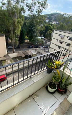 Apartamento à venda com 57m², 2 quartos e 1 vaga Apartamento à venda com 57m², 2 quartos e 1 vagaVaranda - Sala