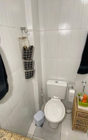 Apartamento à venda com 57m², 2 quartos e 1 vaga Apartamento à venda com 57m², 2 quartos e 1 vagaBanheiro