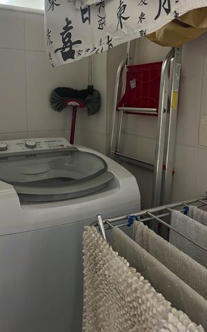 Apartamento à venda com 100m², 3 quartos e 1 vaga Apartamento à venda com 100m², 3 quartos e 1 vagaÁrea de serviço