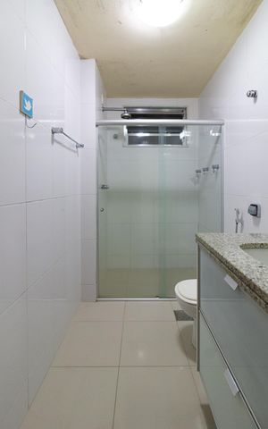 Apartamento à venda com 100m², 3 quartos e 1 vaga Apartamento à venda com 100m², 3 quartos e 1 vagaBanheiro social