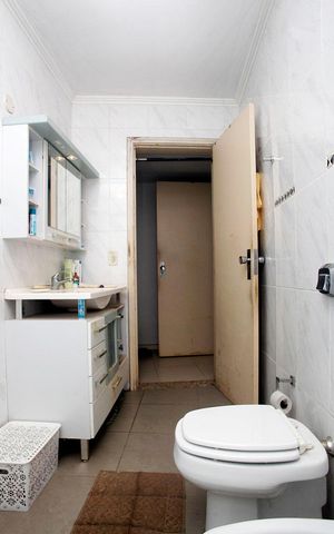 Apartamento à venda com 175m², 5 quartos e 1 vagaBanheiro da Suíte