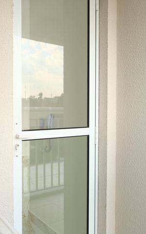 Apartamento para alugar com 47m², 3 quartos e 1 vagaÁrea de Serviço