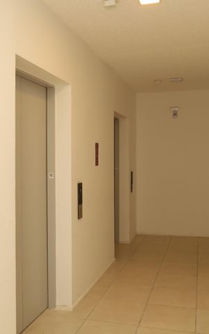Apartamento para alugar com 47m², 3 quartos e 1 vagaÁrea comum - Saguão do andar