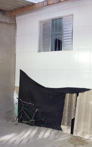 Casa para alugar com 50m², 2 quartos e 1 vaga Casa para alugar com 50m², 2 quartos e 1 vagaGaragem