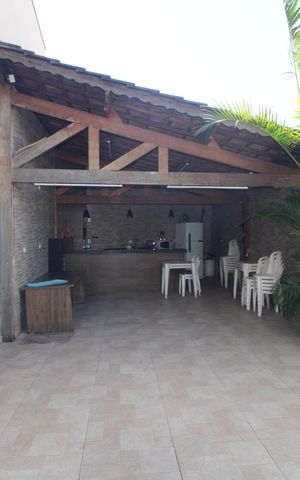 Casa à venda com 133m², 3 quartos e 2 vagasGaragem