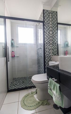 Apartamento à venda com 105m², 3 quartos e 2 vagas Apartamento à venda com 105m², 3 quartos e 2 vagasBanheiro da Suíte