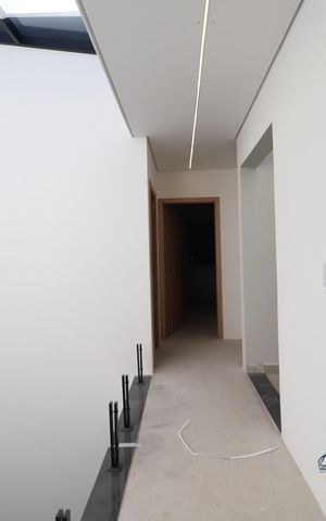 Casa à venda com 205m², 3 quartos e 4 vagasCorredor
