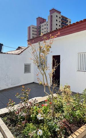 Casa para alugar com 116m², 2 quartos e 1 vaga Casa para alugar com 116m², 2 quartos e 1 vagaÁrea Externa