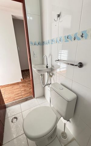 Casa para alugar com 116m², 2 quartos e 1 vaga Casa para alugar com 116m², 2 quartos e 1 vagaBanheiro