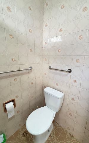 Casa para alugar com 116m², 2 quartos e 1 vaga Casa para alugar com 116m², 2 quartos e 1 vagaBanheiro de Serviço