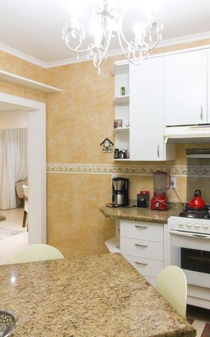 Apartamento à venda com 280m², 3 quartos e 3 vagas Apartamento à venda com 280m², 3 quartos e 3 vagasCozinha