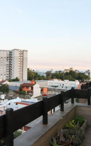 Apartamento à venda com 280m², 3 quartos e 3 vagas Apartamento à venda com 280m², 3 quartos e 3 vagasTerraço