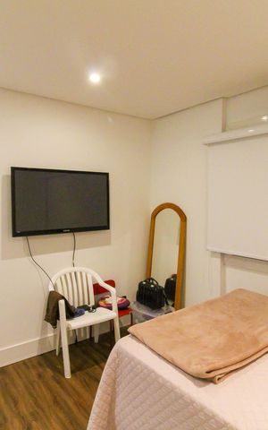 Apartamento à venda com 280m², 3 quartos e 3 vagas Apartamento à venda com 280m², 3 quartos e 3 vagasQuarto 2