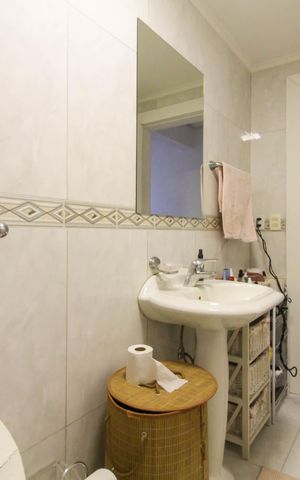 Apartamento à venda com 280m², 3 quartos e 3 vagas Apartamento à venda com 280m², 3 quartos e 3 vagasBanheiro 2