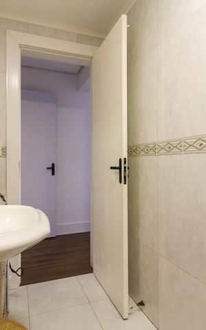 Apartamento à venda com 280m², 3 quartos e 3 vagas Apartamento à venda com 280m², 3 quartos e 3 vagasBanheiro 2