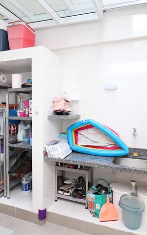 Casa de condomínio à venda com 186m², 4 quartos e 2 vagasÁrea de Serviço