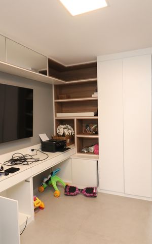 Casa de condomínio à venda com 186m², 4 quartos e 2 vagasEscritório