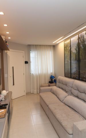 Casa de condomínio à venda com 186m², 4 quartos e 2 vagasSala