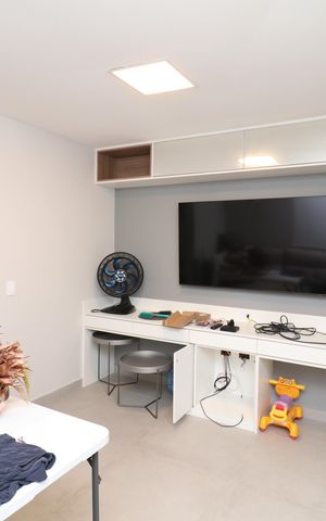 Casa de condomínio à venda com 186m², 4 quartos e 2 vagasEscritório