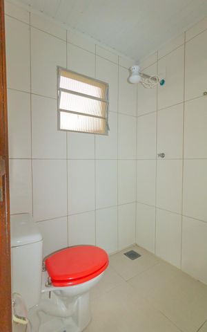 Casa à venda com 115m², 3 quartos e 1 vaga Casa à venda com 115m², 3 quartos e 1 vagaBanheiro de Serviço