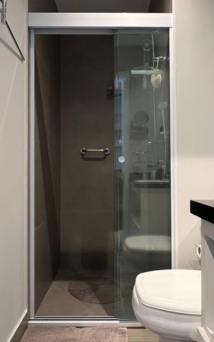 Studio para alugar com 33m², 1 quarto e 1 vaga Studio para alugar com 33m², 1 quarto e 1 vagaBanheiro