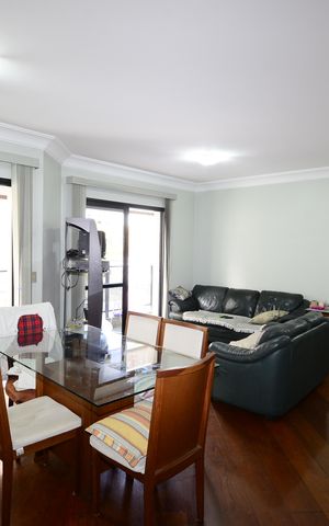 Apartamento à venda com 120m², 3 quartos e 2 vagasSala