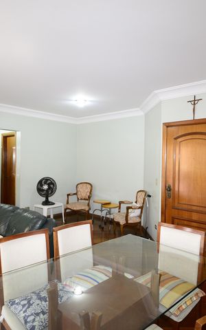 Apartamento à venda com 120m², 3 quartos e 2 vagasSala