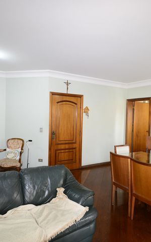 Apartamento à venda com 120m², 3 quartos e 2 vagasSala